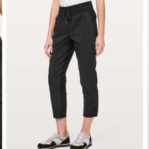 Lululemon Dance Studio Crop 25" Black Size 4